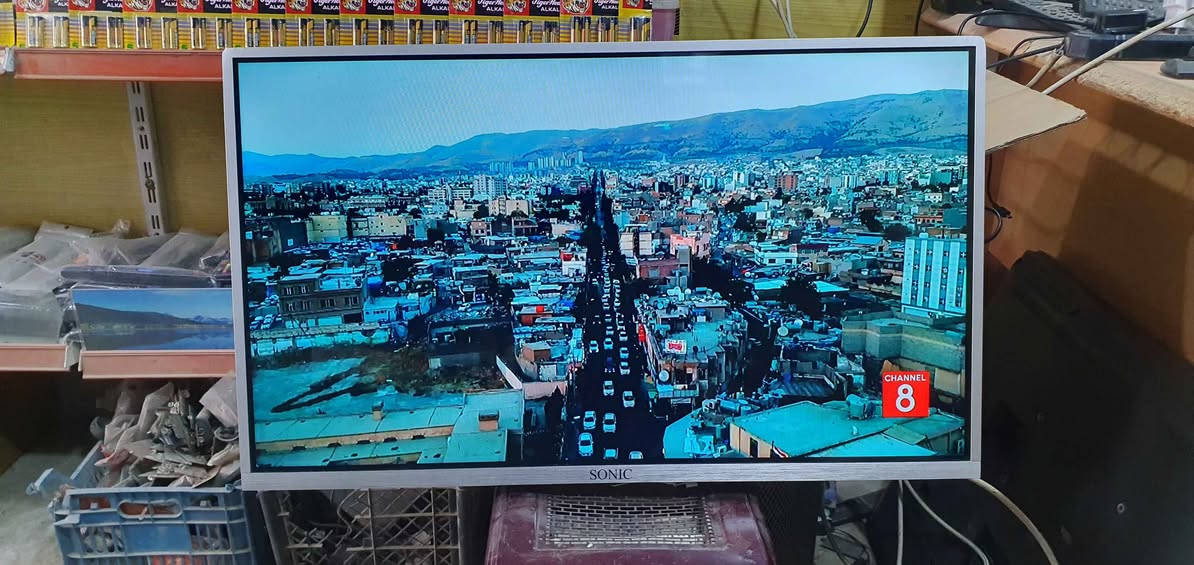 تەلەڤیزۆنی سۆنیک قەبارە 32 سەتەلایتی تێدایە ڕەنگی
ڕەساسیە زۆر خاوێنە مۆدێل 2016 نرخی 55000 لە
هەولێرە پەیوەندی بکەن بە واتساپ *********** أربيل, العراق
