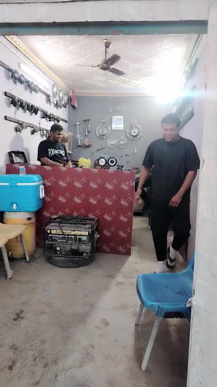 سلام عليكم هورنات البيع مئسسه نعومه فولل 

المكان ميسان قضاء الميمونه السعر خاص ***********
