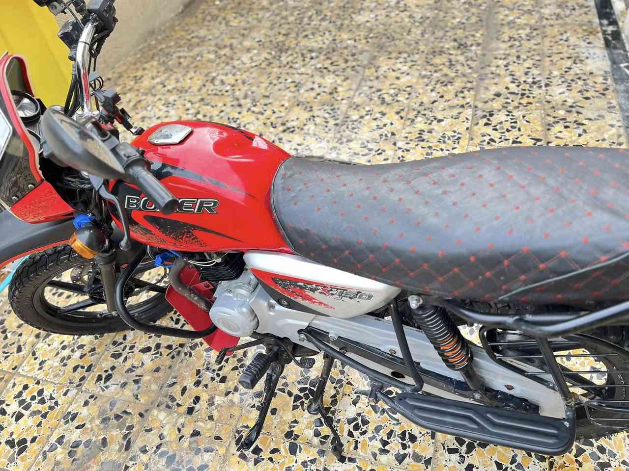 السلام عليكم بوكسر للبيع رقم إنكليزي مديل 2021 السعر مليونين وبيها مجال الستفسار خاص ***********
