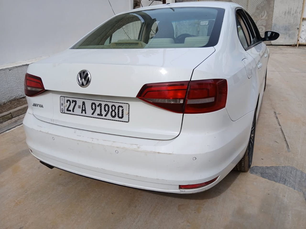 سلام عليكم جيتا 2017 خليجي بيه ٤ قطع بدون اي دواخل مكينه كير حداديه خير من الله ١١٠ بيه مجال مكاني بغداد ***********
