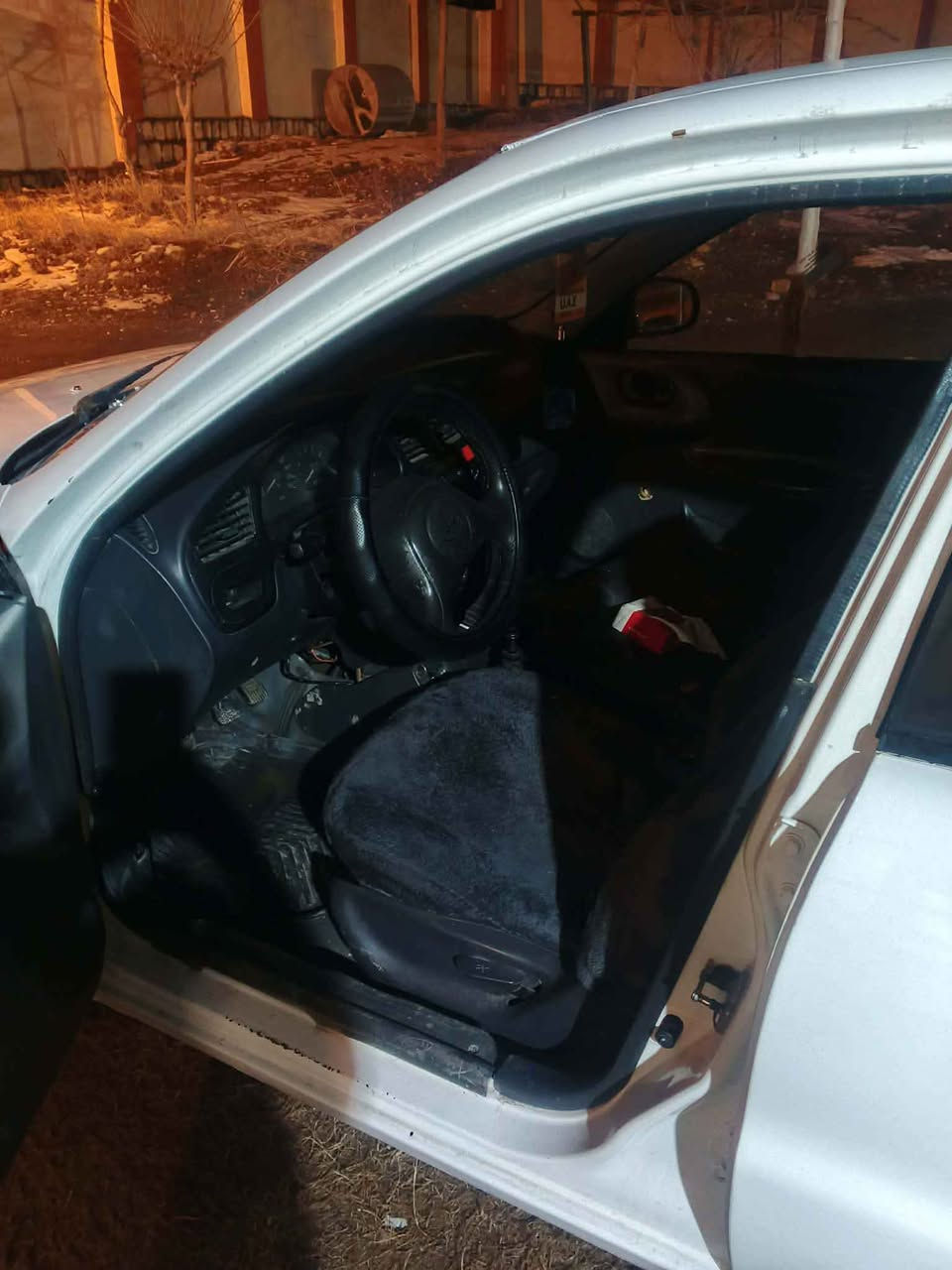 داویەی لانۆس مۆدێل 2000 تحویل غەرامە بەشەرت هەموو کارەبای ئیشەکات ٤ تایەی تازەی لەسەرە گێڕ مەکینە بەشەرت نرخی ٣٥و کەمێ معامەلە 
شوێن چەمچەماڵ ڕەقەم
***********
*********** شمشمل, السليمانية
