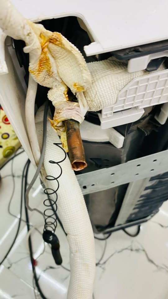فتح ونقل ونصب سبلت طن ونص
اصلاح بايب سحب مكسور
نصب سبلت طن ونص
سحب كهرباء رئيسي

كركوك-العمل الشعبي⬇️

هاتف ***********
هاتف ***********
