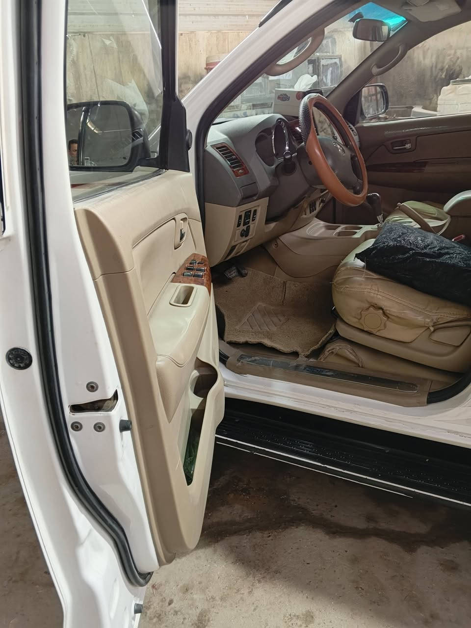 السلام عليكم للبيع او مرواس فورد  فورتشنر موديل 2010خليجي محرك 2700 7راكب 3قطع تبريد سياره جاهزه بدون اي نقص بيها قطعتين صبغ فقط باسمي مكاني بغداد الغزاليه


**إذا كنت صاحب هذا الإعلان وتريد حذفه لأي سبب، رجاءا أرسل رسالة إلى الدعم الفني**