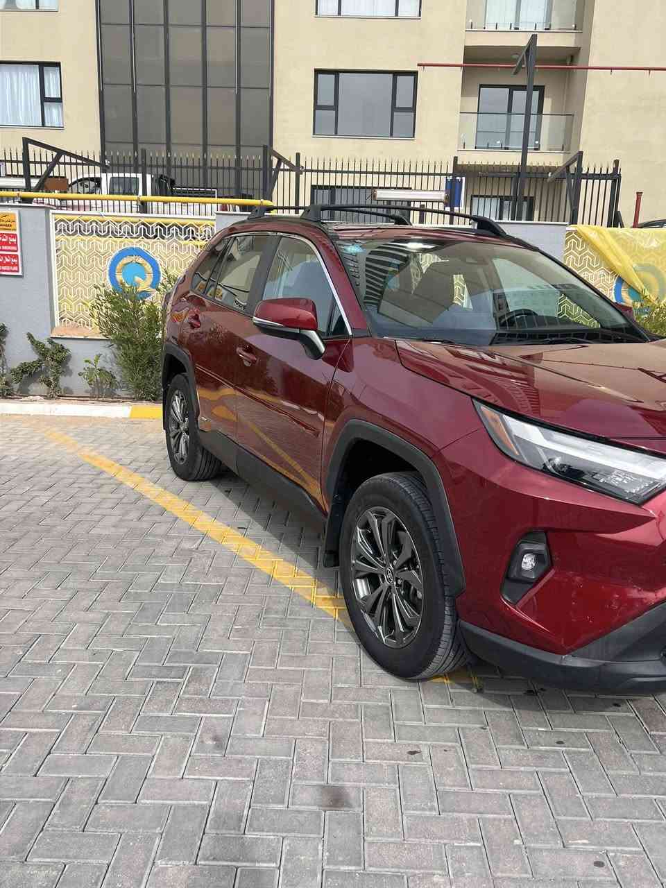 تويوتا - راف XLE - 4 بريميوم - هايبرد -٢٠٢٤
* اللوان: ماروني
* الموديل:٢٠٢٤
* حجم المحرك: 2.5L (هايبرد )
4X4 AWD دفع رباعي *
* فتحة سقف
* بصمة تشغيل
* صندوق شفط كهربايي
* كشن تدفئة للسائق والراكب الامامي
* استيرن هيتر
* كاميرا خلفي
* هاند بريك بصمة
Auto Hold اوتو هولد *
* رادار امامي (تحديد مسار)
* رادار جانبي (نقاط عمياء)
EcO : نظام *
Normal : نظام *
Sport : نظام *
* كشن السائق كهربائي
* ثلاث وضعيات خزن لكرسي السائق
*صندوق كهرباء
* كشن خزن ميموري
كشنات جلد
كشاف ضبابي
رقم الهاتف:***********
مكان السيارة بغداد  المنصور 
حادث سطحي صبغ چاملغ وباب فقط بجم كبس شرط حتى الدعاميه ابلاديه نفسه  ايرباك راجع شغال 100% بلادي 
سيارة جديدة كلش  دخول جديد وترقيم جديد 
ماشية :82 الف 
السعر : 222 وبيها مجال
