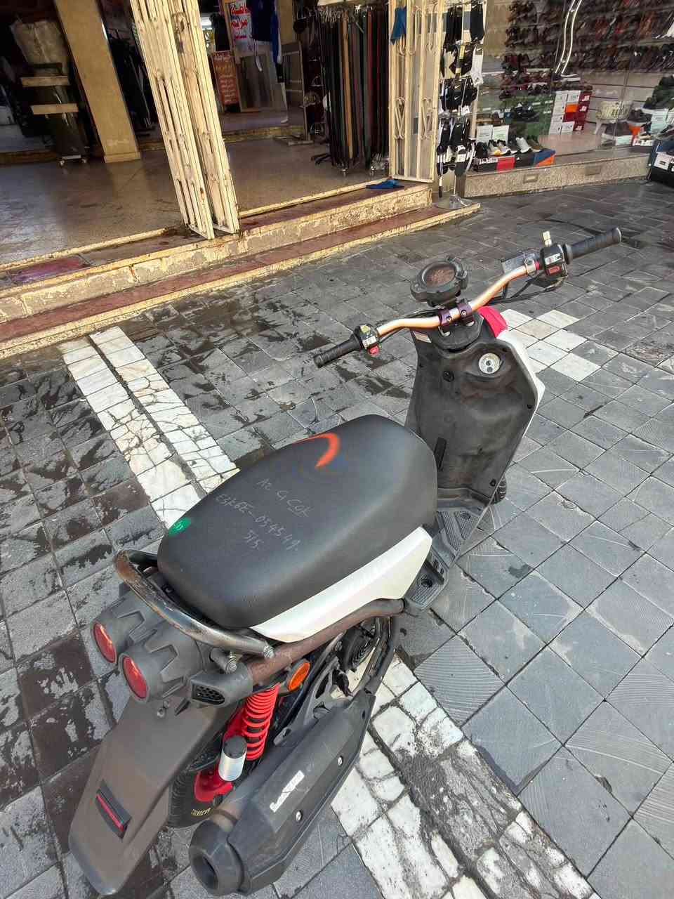 سكنس جبلي قبل شهرين نازله رمبه نوزل مكفوله من كلشي من الفتح والسرقه
عنواني المنصور الشراي يتصل وبي خير ويدلل
***********
