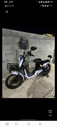 دراجة كهربائية • شحن • نضيف