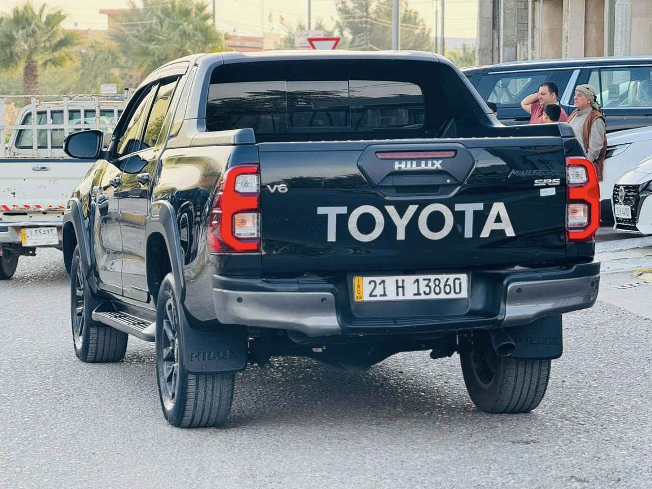 تويوتا 
هايلوكس افنجر
 2021 رقم سليمانيه بسمي وكاله تحويل جاهز 
بيع مراوس شمالي حصرآ
ماشيه 100
محرك 4000 V6 
فول مواصفات  
بصمة تشغيل دخول ذكي بصمة ابواب 
نظام ECO (تقليل صرف البانزين)
نظام ECO الذكي(اوتماتيكي)شاشة قيادة شاشة ايباد  تحكم ستيرن جهتين لايت زنون لد نهاري/ليلي كشاف ضباب امامي
كشاف ضباب خلفي 
نظام دفع رباعي 4×4 
اشاير بالمراية  اوتوماتيك طفاية حريق 
السياره مكفوله كفاله عامه 

مكان السياره ديالى خانقين 

السعر 325 

اي استفسار ***********
