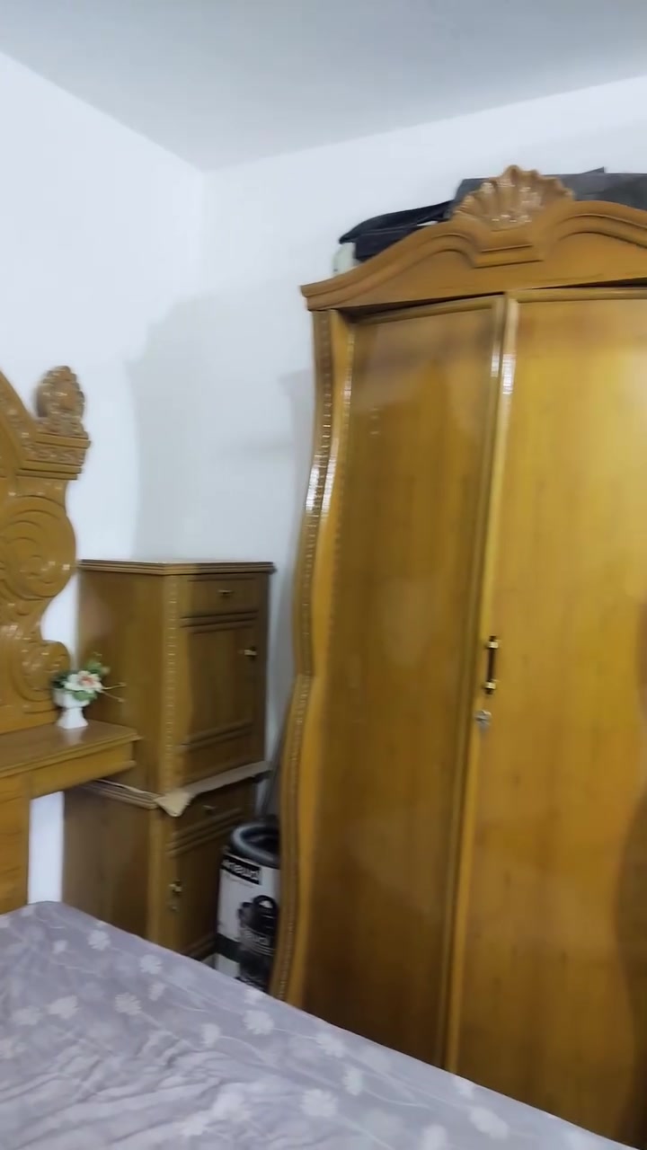 غرفه نوم تزكام جديده صارله اقل من سنه
السعر مليون 750 بيه جال 
العنوان كوفه حي ميسان 
الاستفسار ***********
