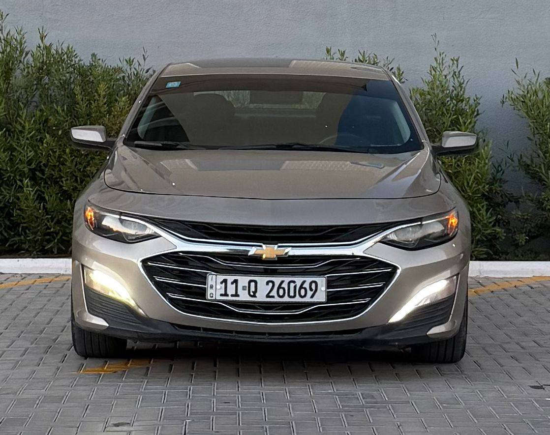 السلام عليكم ماليبو 22 مواصفات LT كشن كهرباء تتفئه كشنات تبريد ثلج منضومة زنون كير محرك مكفول بسمي هزه وسنويه  كله جديد بدون دواخل صور حادث ماعندي تبديل قطعه فقط بنيد  رقم شاصي موجوده ماشيا 55 الف مايل مكاني البياع حي الموصلات السعر 113 واتساب موجوده *********** سونار موجود
