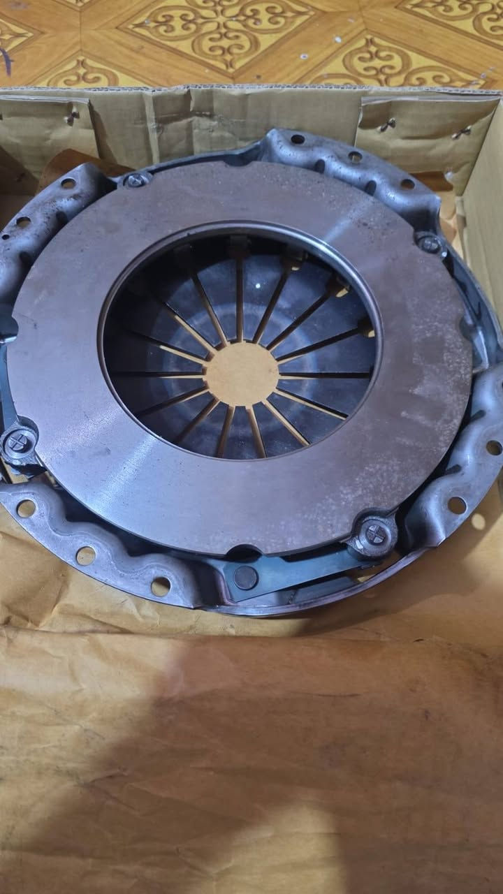 عينه شركه البابطين ياباني موسسة نيسان باترول ٣٠٠وبيه مجال هاتف ***********
