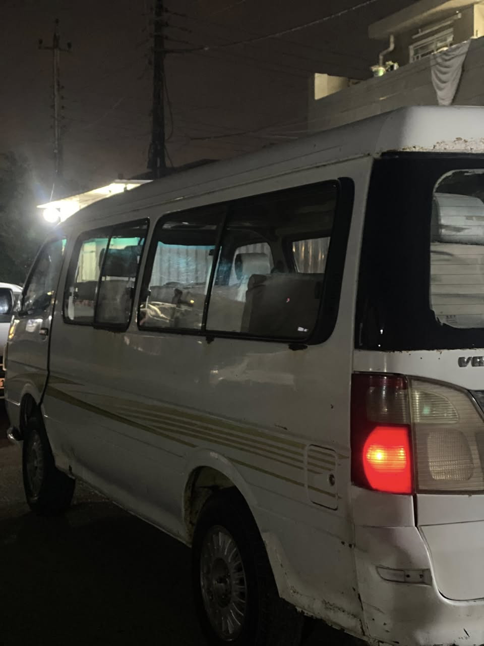 السلام عليكم كيه فتون 2009 مواصفات 2010 السيارة نظيفة كير محرك اكسل  مكفول  كهربائيات السيارة كلها شغاله بدون جطل على وضعية الشركه  صدرها 70% هيئه ومرور مصفره رقم بغداد انكليزي بأسمي السنويه لحد 2030 رقم شاصي الشعار بالسنوية السيارة مابيها لا بارد ولا صبغ السياره نصبتها حلوه فقط الخياس السعر 60 وبيها مجال العنوان شهداء البياع شارع المضخة الاول نهايته قرب ابو سامر المضمد للأتصال ***********
متوفر واتساب
