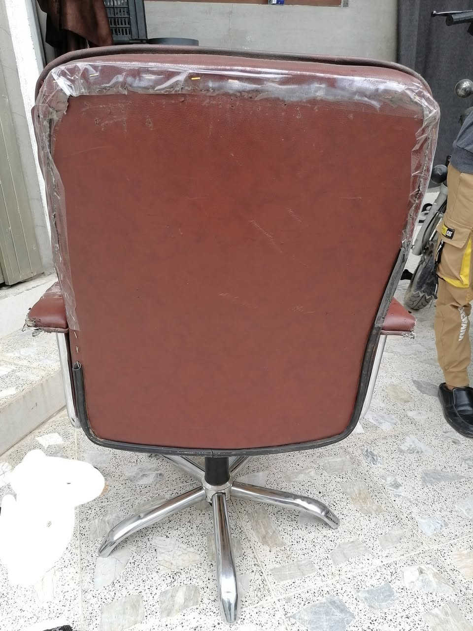 للبيع السعر ٤٠
***********
