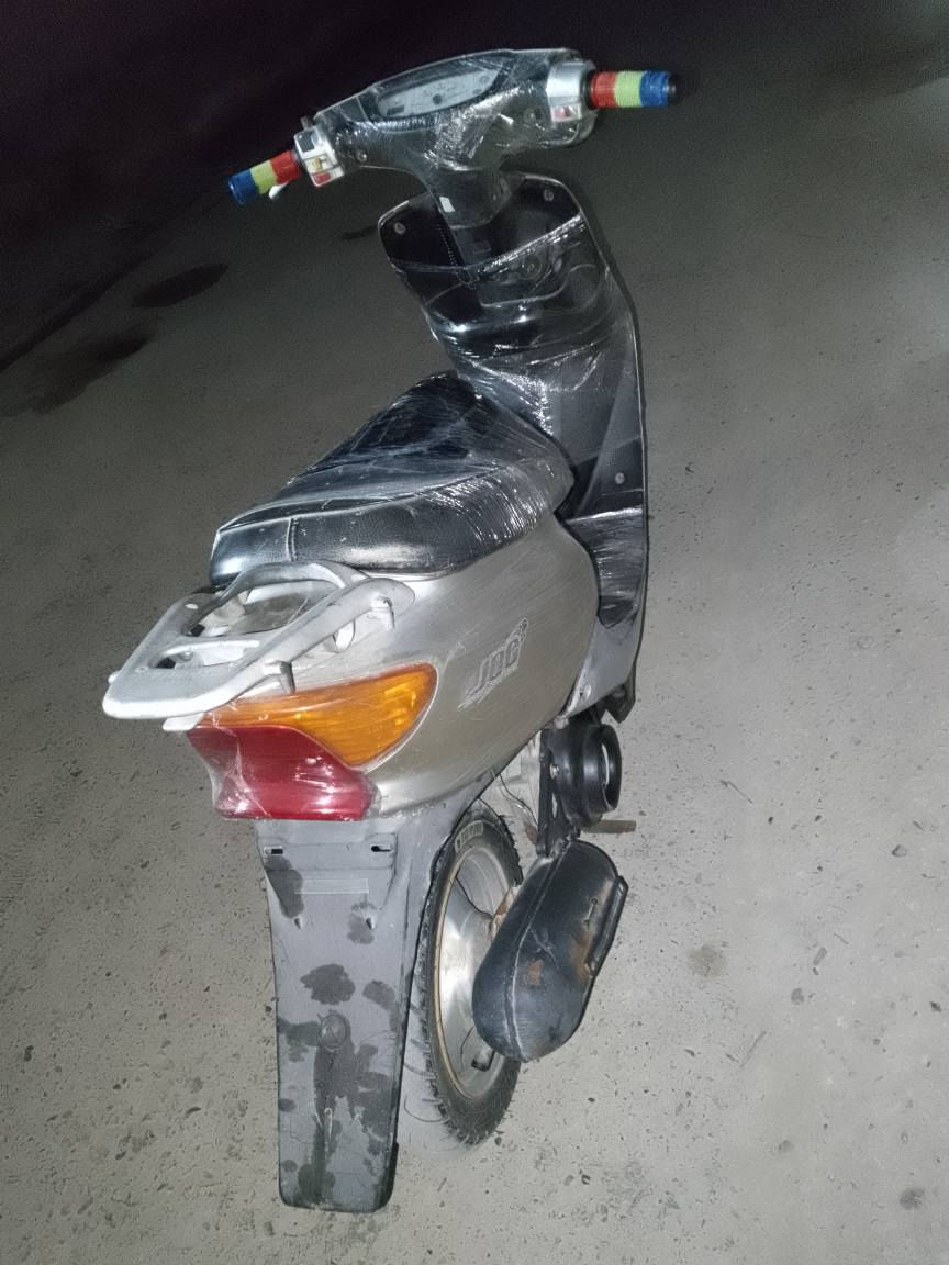 دراجه عصفوريه سرعه 60 تشتغل سلف وهندر مكينه بلاديه نضيفه كهربائياتهه كلهه شغاله قفل  ستيرن قفل جنطه كله شغاله تخم تاير جديد دبلات شغاله كفر مميز ذهبي سعر 225بيه مجال مكاني بغداد مدينه الصدر ***********بيه واتساب
