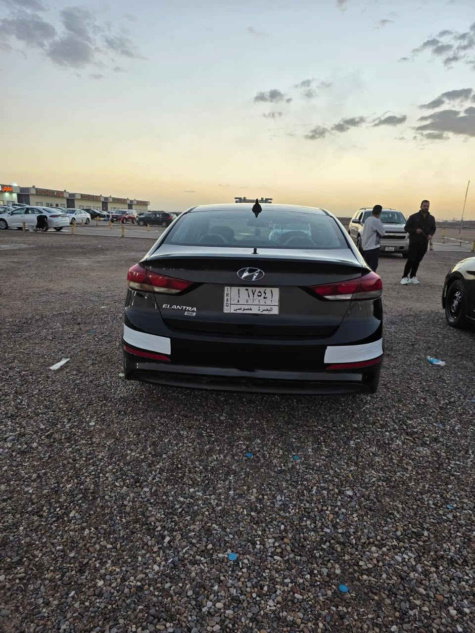 النترا 2018 تقرير 10%تعمل وتسير
محرك 2000 دوش 
كير اي تي
وبيها قطعه كلير من امريكا باقي السياره مكفوله محرك وكير وتبريد وحداده وتخم تاير وباتري جديد.
السياره ليبل واحد 
السياره كبس شركه
السعر 110وبيها مجال 
***********
البصره شارع التأميم
