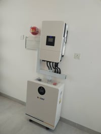 طاقة شمسية • ضمان ٥ سنوات • العزيزية شارع الخليج