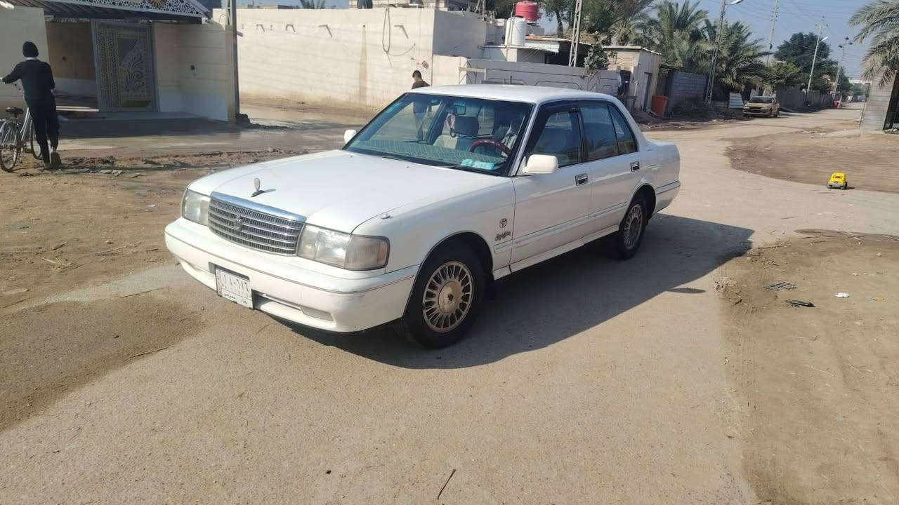 سيارة أرنب موديل 92 مكفولة من الضربة والكصة والعيب الشرعي مكينة ثنين ونص جديدة السيارة جاهزة من كلشي خير من الله رقم بغداد باسمي سعرها 75 وبيها مجال بسيط تجي وتدلال العنوان بصرة مدينة رقم التلفون ***********
