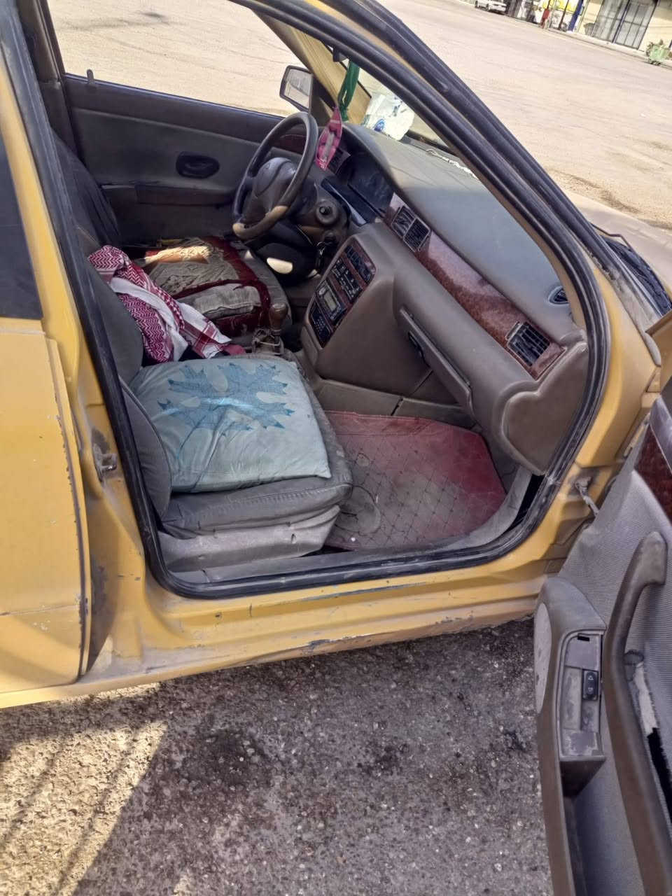سلام عليكم سياره سمند موديل 11 مكينه بيه بخار قليل ابيعك هل موجود بدون راعي سعره 15وبيه مجال مكاني نجف مدينه المائيه ***********
