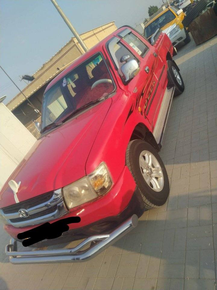 مكلفة بالنشر..بيكم  دير  2009للبيع مكينه كير عادي حداديه شاصي شرط مصبوغه عام جماليه مكفوله من ضربه رقم نكليزي  بسمي  نجف سعر 50وبيه مجال او مراوس بتكسي نظيفة 
رقم ***********
