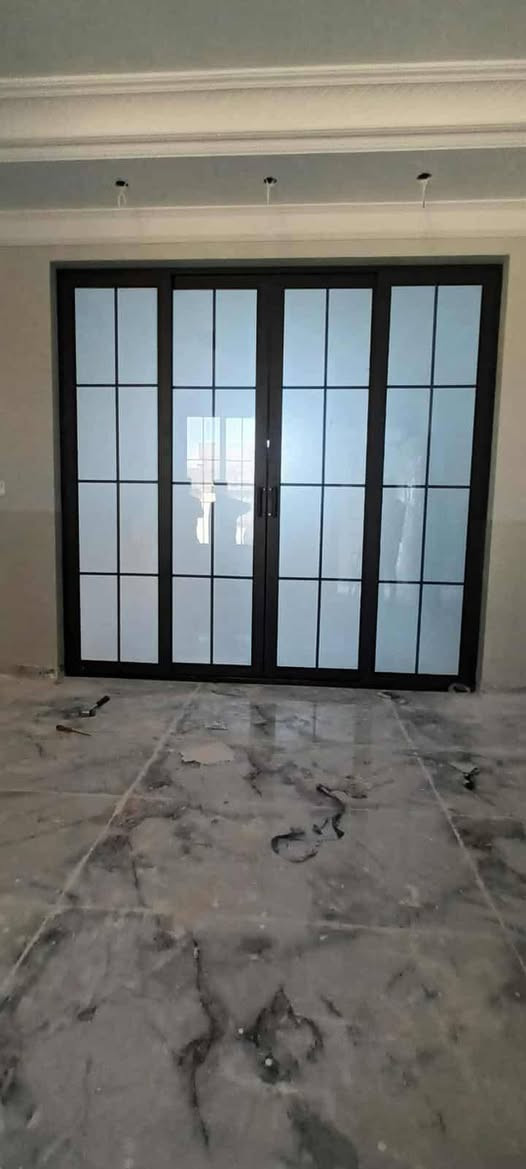 ابواب وشبابيك المنيوم بانسب الاسعار ***********
