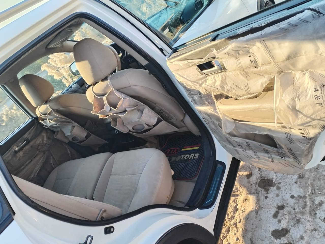 سورنته ٢٠١٤ خليجي كفاله عامه بسمي مواصفاته مثل ما موضح بالصوره
***********
