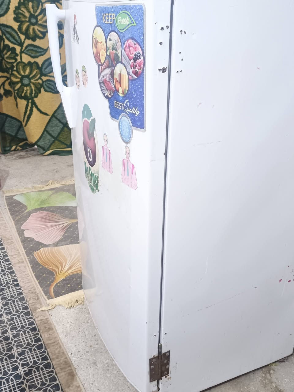 ثلاجه
شركه (إلكتروستار) 

 تبريد وتجميد مثل ما موضح فول الله يشهد 

مابيهه عيب عدا الرزه مامأثره ابد ولا تنتل ولا بيهه خلل فد لان جبيره ابيعهه (السعر 100بيهه مجال) مكاني حي العامل سايدين الثورة مقابل اسواق سلام اتصال***********
