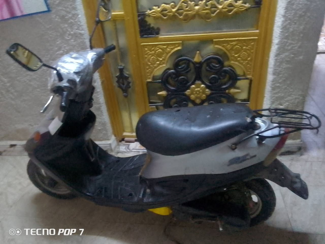 دراجه تسع زروف شغاله من كلشي كهربائيات وسحب قوي ونهضه قويه السعر 225 تشتغل هندر دكه  رقم الهاتف ***********
