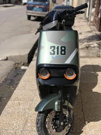 ماطور ٣١٨ • نضيف • بطاريات