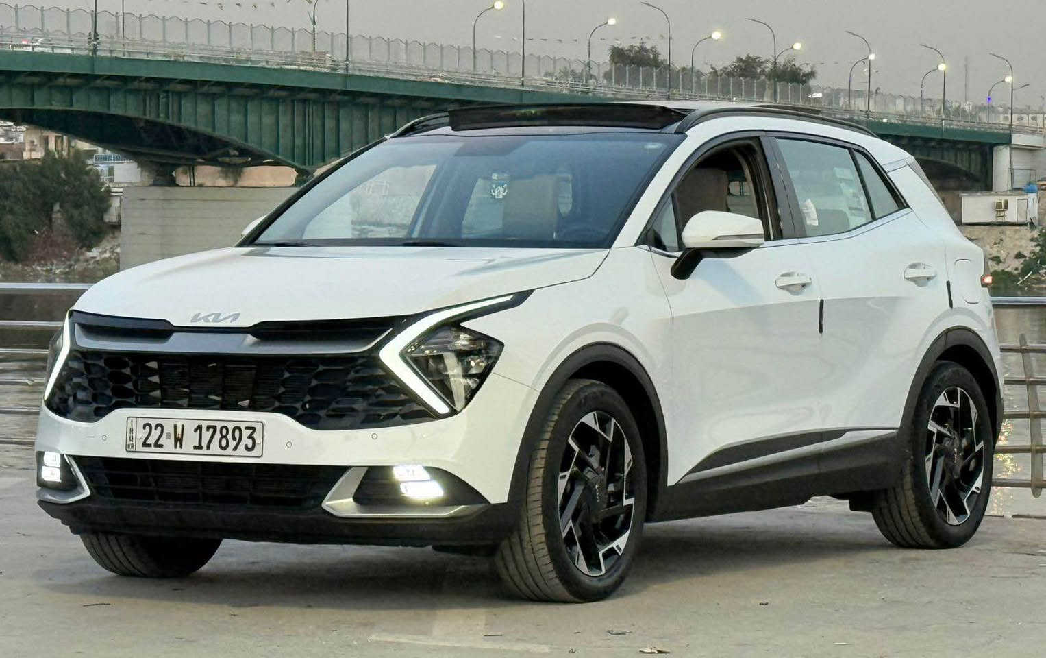 سلام عليكم
كيا سبورتج 2025 خليجي وكالة N/M مكفولة فول مواصفات
المواصفات
بنوراما 
بصمة تشغيل وبصمة ابواب 
مري شفط
كشنات جلد كشنات كهرباء
تدفئة كشنات
حساس امامي خلفي
رادار جانبي
جنطة كهرباء 
ويل حجم 19 انج
السيارة مكفولة كفالة عامة من الشخوط والرصعات 
للاستفسار 
*********** بغداد, العراق
