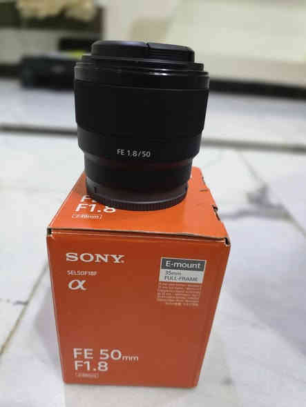 Sony A7III مع عدسة 50mm
وبطاريتين 
السعر النهائي 1400 الف دينار 

ممكاني البصرة - والتوصيل متاح للتواصل 
***********

