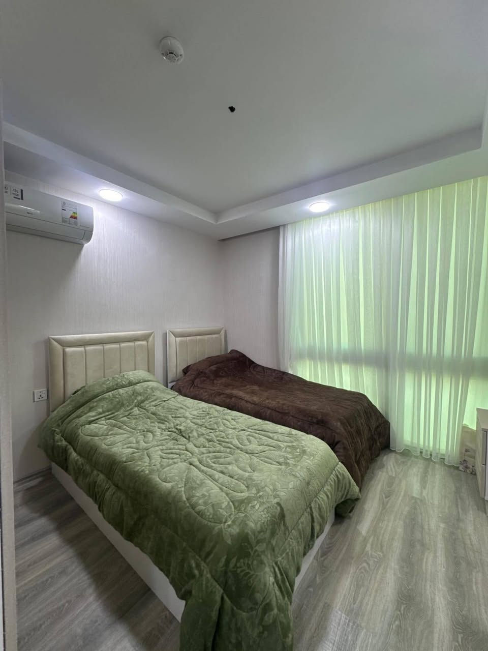 -🏡شقةإسثماريةمؤثث/للإجار والبيع🏡
غرفتين وصالة وارد1950$كل3أشهر📍
- للإستفسار واتساب ***********
- أربيل/المربع الذهبي/شارع120بارك32/مجمع لايف تاور/
- [ ] مميزات الشقة 📍
- غرفتين وصالة/سويت/📍
- مساحة133متر/📍
- [ ] خدمات24ساعة 📍
- إطلالة حديقة 📍
- [ ] مسبح/قاعةجيم في المجمع 📍
- صيدلية +مكوى📍 
- [ ] حديقةالعاب/روضةاطفال📍
- [ ] مطاعم +كافتريات 📍
- [ ] ماركيت ٢٤ ساعه 📍
