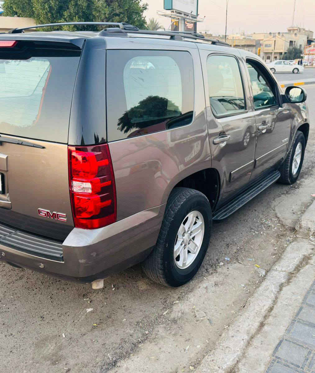 بسم الله الرحمن الرحيم
🚗 للبيع جي ام سي يوكن 2011
📍 الموقع: بغداد
الموديل: GMC Yukon 2011
الممشى: 98,000 كم فقط
المواصفات: خليجية
محرك ٥٣٠٠ 
٨ سلندر
الحالة: نظيف جداً
بدون حوادث
بدون صبغ
السيارة بحالة ممتازة، استخدام شخصي ومكفولة الفحص
💰 السعر: 233 $ و بيها مجال 
📞 رقم  الهاتف     ***********
