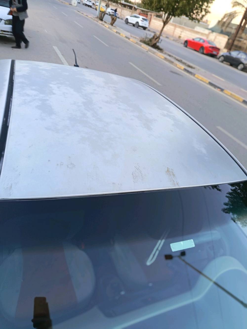 السلام عليكم ورحمة الله وبركاته. للبيع كيا ريو ٢٠١٥ رقم نجف ألماني  بأسمي. تبريد تدفئة شغال. السعر المطلوب ٨٥ وبيها مجال بسيط. السياره بيها رش جاملغ خلفي وبيها جراد قماره وبنيد سياره حلوه وجاهزة ***********