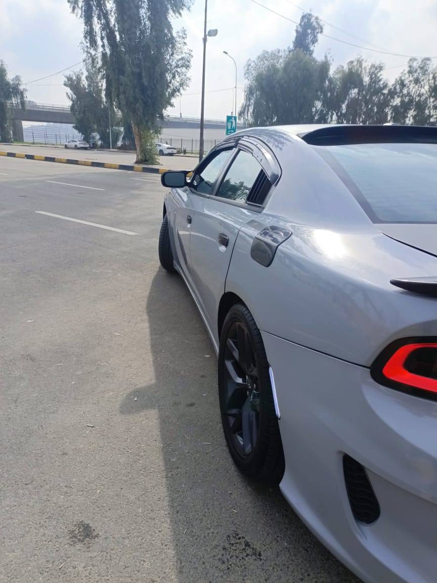 السلام عليكم
للبيع دوج جارجر اس سكس تي
موديل 2021
دخول جديد 
لون سموك
كشنات حضن 
نظام SPORT
حساسات خلفيه 
كأمره دواره 
شاشه كبيرة 
ضرار 4 قطع

سعر 195
رقم نينوى شرط التحويل 
مكاني موصل
رقم الهاتف ‏‪***********‬‏
