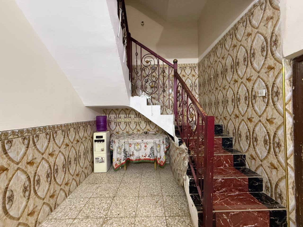 سلام عليكم بيت للبيع او مراوس حسب الرغبة الشعله شارع 60قبل السكه للستفسار واتساب***********
