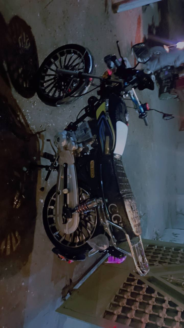 ياالله دراجه موديل 26 منفيس وياه كلشي شغال بيه ما ناقصه اي شي سعره  850وبي مجال شي بصيط ورقم ***********
