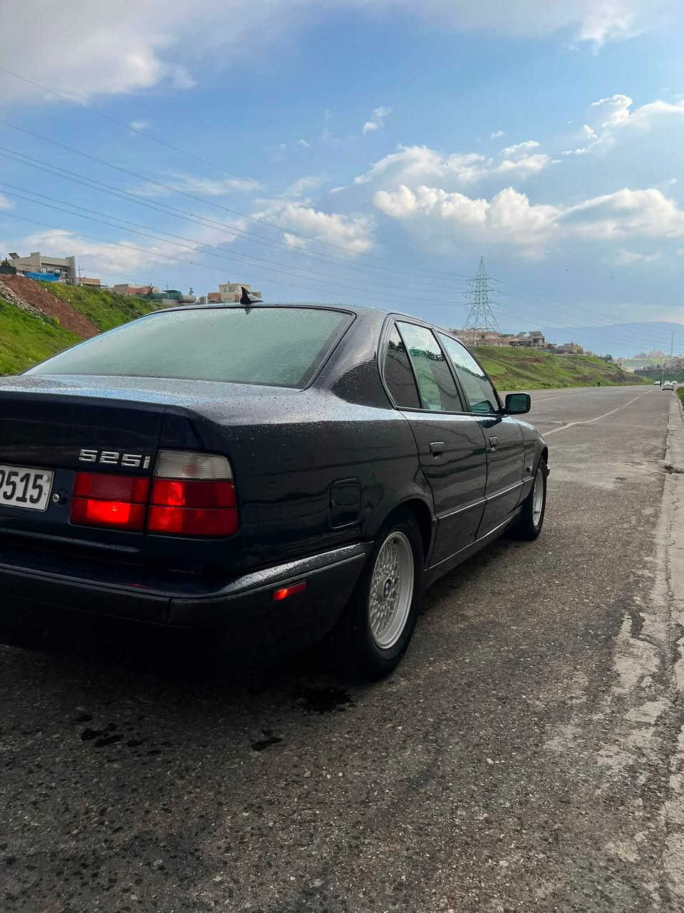 BMW e34 525iA 1995
سڵاو هاورێیان ئەم سەیاره بۆفڕۆشتن 525بیلاد تۆماتیک مۆدیلی 1995جە گێڕو مەکینەو کارەبایەتی بەشەرت ڕەنگی نیلی عام بۆیاخ بێ لێدران چوارتایەو ویلی حەسیری لۆکی لە ژێرە
ABS کوشنجڵد تەلەفونی بیلادی دەبڵ ئێرباگ ناوفۆرمیکا چوارجام کارە با  
Mپێش گەورە دەحامی
 بەناوكردن  وەکالەو خرامە و هەموو شتێکی بە شەرتە 
شوێن سلیمانی  ***********
