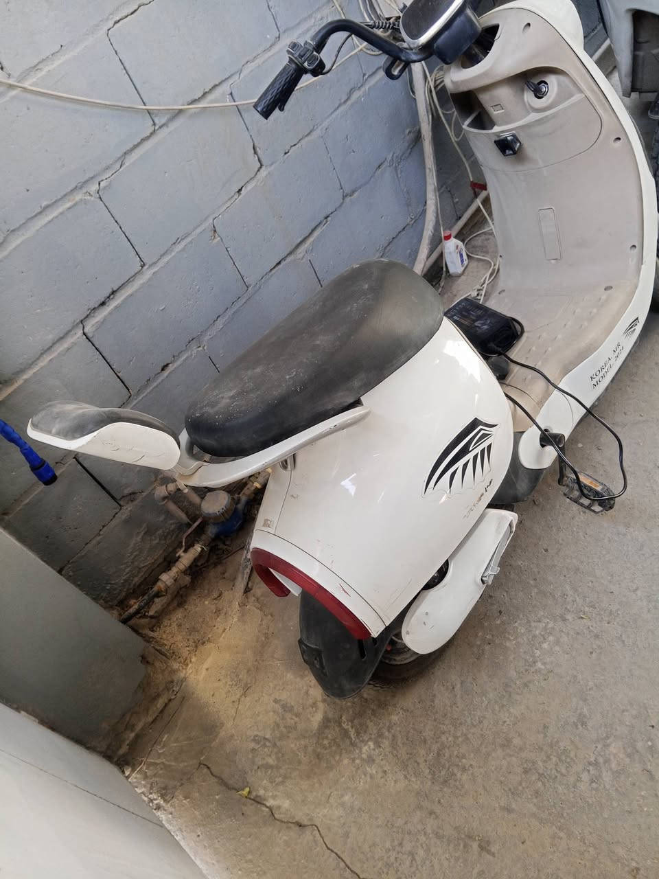 دراجه شحن 5 بطاريات نص عمر دراجه موديل 2024 بيها نقوصات بسيطه السعر 175 المكان الكرخ هاتف ***********
