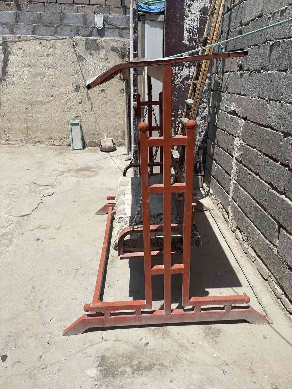 مرجوحة البيع السعر 150 بيه مجال .***********
