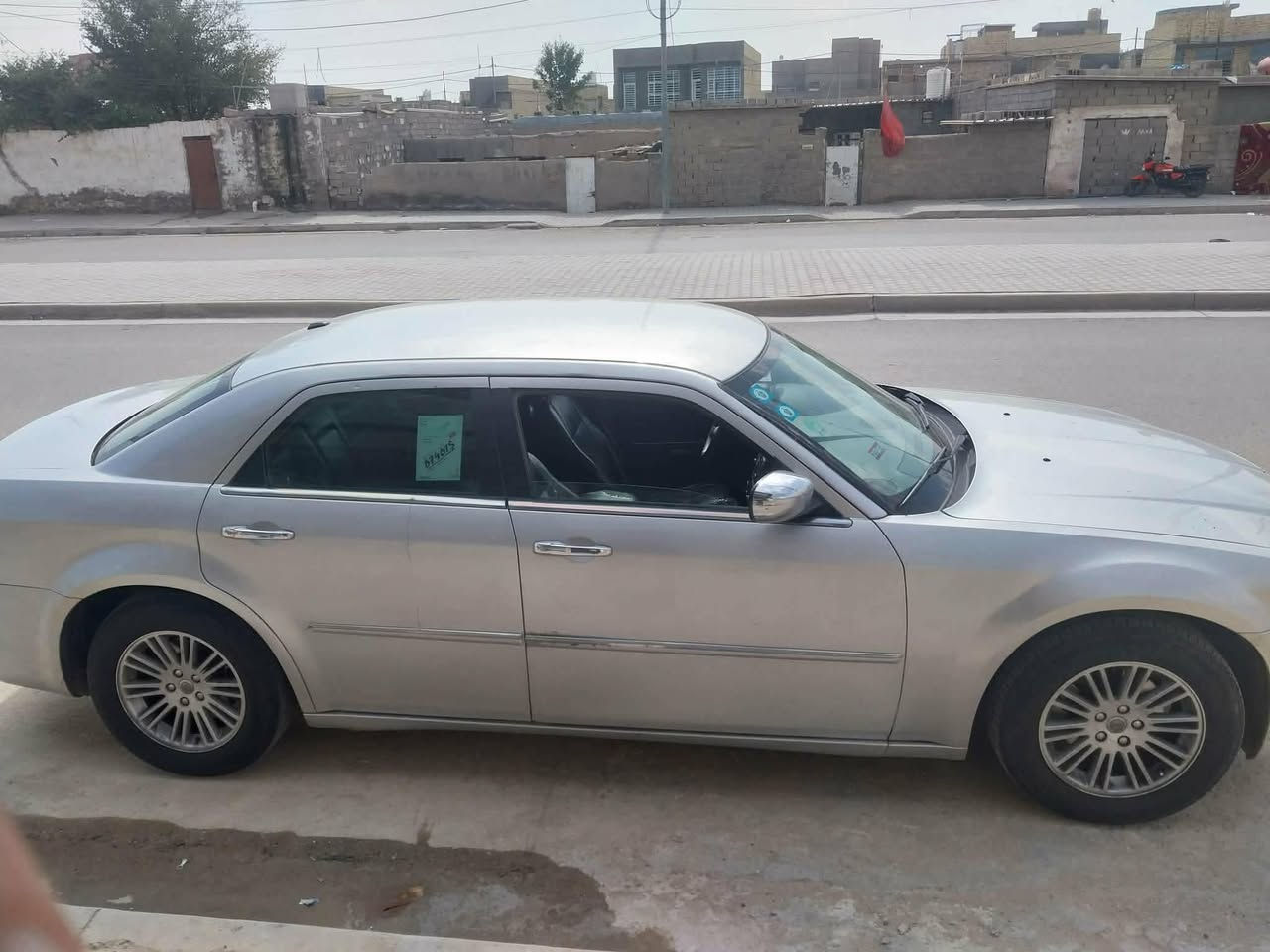 اوباما موديل  2010 اصل باسمي تحويل مباشر  مشروع وطني وين ميعجبك احولك سنويه لغايه 31 السياره مابيه اي نقص حداديه جديده كير مكينه جديه تبريد شغال بل واقع احلى من لصور مكينه 3500 جوكات 4 ترايك وين متريد مكاني واسط  للاستفسار***********
