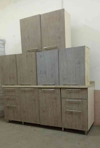 كاونتر مترين للبيع سعره 180 و بي مجال اربع قطع للأستفسار اتصال على رقم...