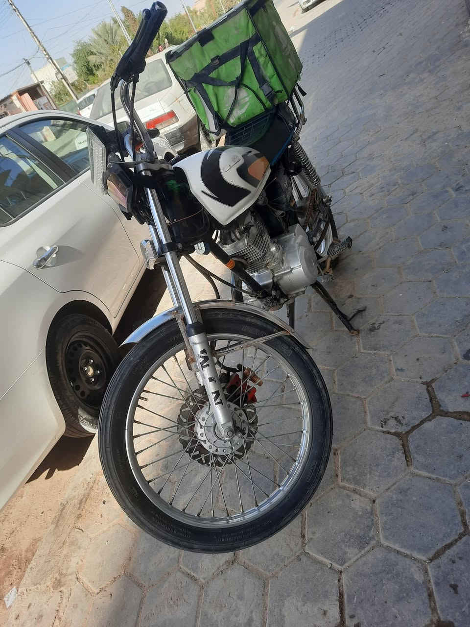 سلام عليكم دراجه كلك كلك مديل ٢١ حلوه 
مكاني نجف رقم تليفوني واتساب بس ***********
السعر ٣٢٥ وبيه مجال قليل
