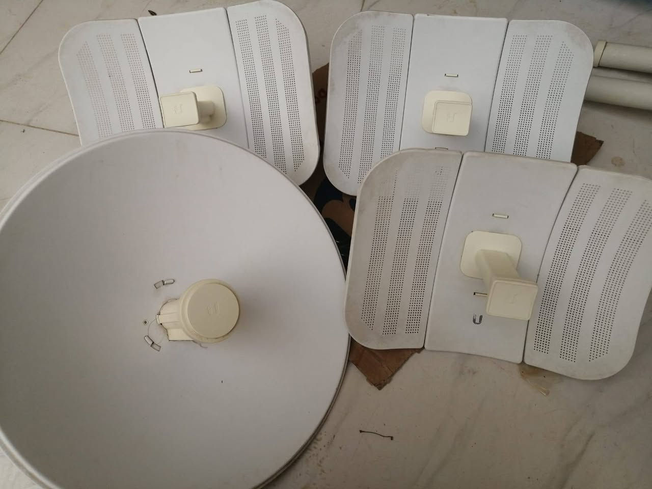1036  10G
1009 
     10G

LHG60. زوج
امني 5g

اومني. 2.4 لل M2

بور سبلاي بلوستروم  جديد جدا 

سكتر تيتانيوم 2.4

326 CRC 

                                            سويج    4011
 
ميموســــــا 24 بدون ايميل مصفر وكامله جديد جدا
                                            

                                                       روكت M2 XW

   
 M5 M2                        عدد 5 قطعه نضيف

 912 M2

                                                     

                                                          

                                               
                                                           
 عاكس مكزما 850

مكزما 950

بلوستروم.    950

فاربر. 1000

912 6g قطع جدا جديده
زوجين 

بور بيم  عدد قطع نضيفه جدا

 

سويج 1036 بلاص جديد بالكارتون

2011 شاشه

سويج سسكو 2965

سسكو 24 بور 2 G

سكتر  زاويه 120  عدد  قطعه مع اسميات 

سكتر مع 912 عدد  

5g 912

دش 30 زوج

دشات ميموسا زوج

انتي نويز 26

انتي نويز 23

 راك   6 مع  ڤان سيار مع باج بنل

راك 9u
 

متوفر توصيل لكل محافظات العراق
***********

ضمان فحص وتشغيل

ملاحظه ملاحظه:::

متوفر اتصال او وتساب فقط فقط
