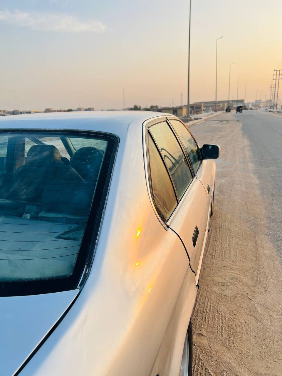 السلام عليكم 
بي ام موديل ٩٢
حجم ٥٣٥ اصل كير عادي جاترك 
(كير ومحرك شرط النضافه )
رقم ديالى حائز ثالث رقمه مغلق مكاتبه فقط  مكانها كربلاء للإستفسار ***********
السعر ٢٧ وبيها مجال بسيط
