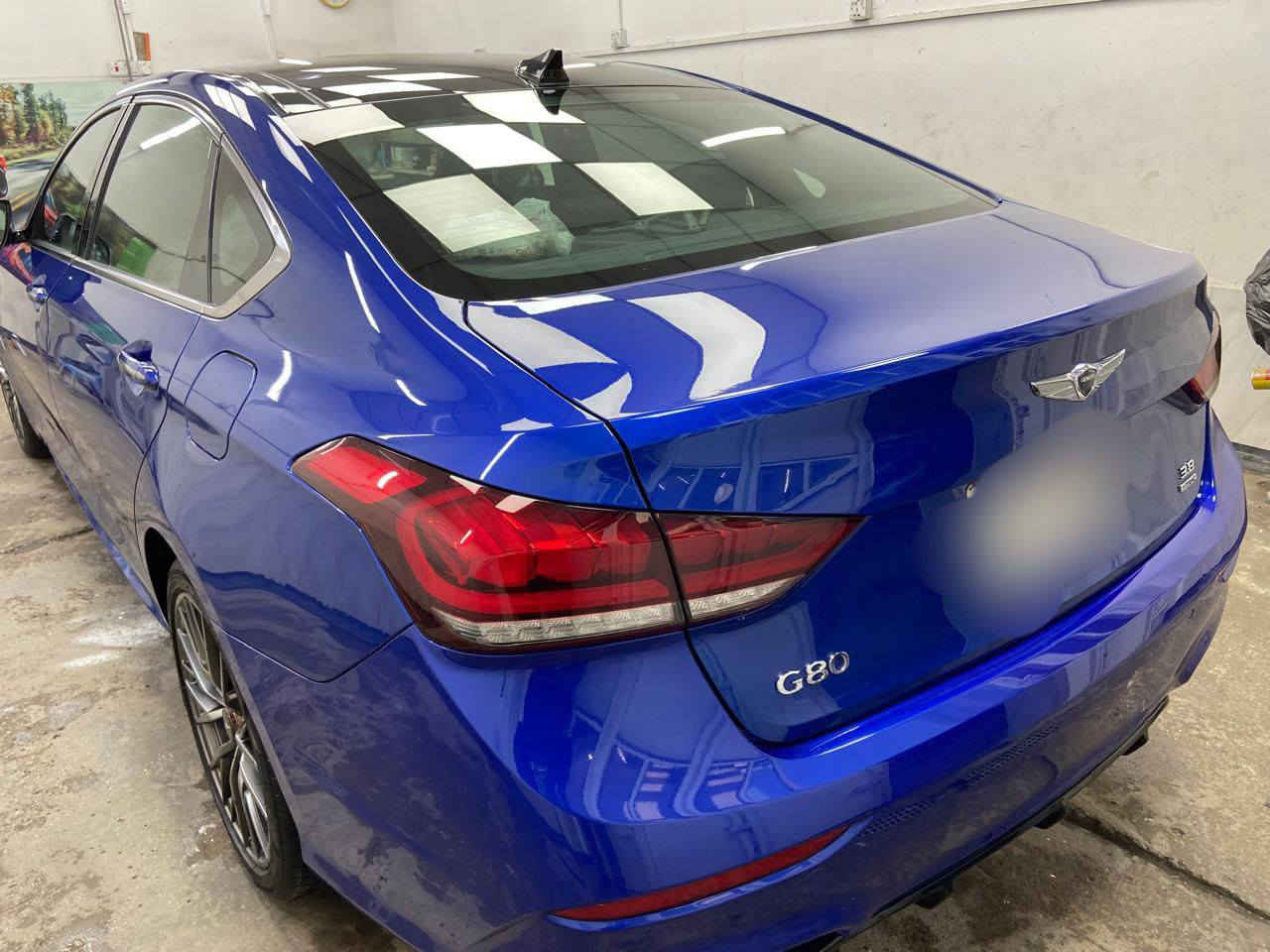 من احلة وانظف واجدد الجينيسسات بل عراق ⚔️🧿🧿🧿⚔️
‏فخر الصناعه الكورية 💪 جينيسس 2020 SPORT  80g للبيع 6 سلندر 3800 تنفس طبيعي 
‏            ( حادث بسيط بجم ضهر كبس) 
‏ فول مواصفات رقم بغداد الجديد بسمي توني مجدد السنوية والرقم ولهزة.. مواصفات حذكر الي يجي بالي:-
‏1.بصمة ابواب وتشغيل وصندوك 
‏2.رادار امامي خلفي وجانبي 
‏3.قادة آلية يعني تشيل رجلك من البانزين ولبريك وهية تتحكم بنفسهة اذا صارت سيارة كدامهة تخفف ومن ينفتح طريق ترجع ادوس بانزين من وحدهة +اوتو ستوب يعني اذا صار شي كدامك مفاجأ هية تنطي تحذير وتاخذ بريك من وحدهة.
‏4.سقف بانوراما
‏5.مري شفط ، اشاير بالمري ، المري قلابة تنزل وية البك وتقفل وتفتح ويه القفل مال سيارة ،تدفئة مري، اشارة ترحيب علامة جينسس عل ارض تطلع
‏6.كشنات جلد تبريد وتدفئة كشنات امامية وتدفئة كشنات خلفية 
‏7.نقطة عمياء 
‏8.شاشة كبيرة. تدعم نظام ابل كار بلي + نظام الملاحة العالمي  
‏9.ويل  بورت SPORT  بلادي
‏10.كشنات كهرباء 
‏11.تحذير الخروج عن المسار 
‏12.كروز سرعة 
‏13.هاند بريك دكمة 
‏14.تبريد قطعتين 
‏15. اربعة انظمة 
‏قيادة(SMART,SPORT,ECO,COMFORT) 
‏16. شاحن وايرلس للاجهزة الي تدعم الشحن 
‏17. تخشيب دشبول وبيبان
‏18. لايت زينون عالي ناصي 
‏19. ماسحات اوتو هية من ينزل مطر تمسح وحدها 
‏20. شفتات ستيرن 
‏21. بروجكتر زنون
‏22. الجامات الامامية اوتو تنزل وتصعد + دبل جام
‏23. حساسات خلفية
‏24. اوتو هولد السيارة تتوقف وحدها بالازدحام والكير على D وتمشي بمجرد دوسة بانزين
‏25. نظام صوت lexien ١٢ سماعة صوت خرافي
‏26. بردة خلفية كهربائية وبردات جانبية 
‏27. مراية تعتيم كهرباء
‏28. انخفاض صوت هواء التبريد عند الاتصال
‏29. حساس امامي وخلفي
‏30. سايد بريك بصمة
‏بعد هواية مواصفات متجي ابالي
‏⬅️ سيارة شرط كير محرك تبريد صدر تايرات كلهن شركة➡️ 
‏حادث جانبي بسيط // بجم ضهر كبس شركة
‏
‏      مكان السيارة الكاظمية ماشية ٦١ الف 
‏       ⏲️ سعر 237 قفلهة من الاخير 225 مال بيع⏲️
‏للاستفسار *********** صور حادث خاص او واتساب 👇 شراي يجي يشوف ويدلل
‏
