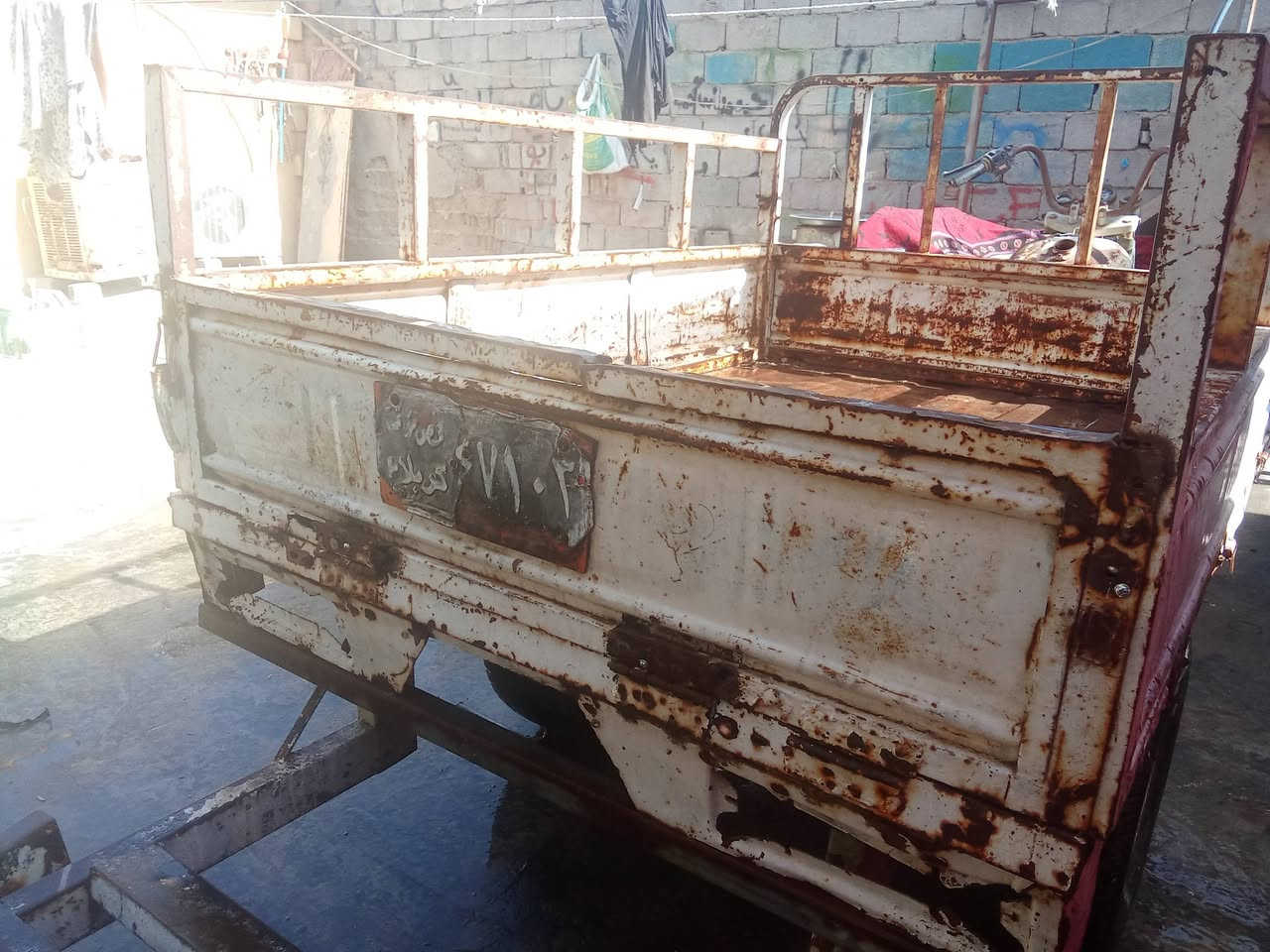 ستوته للبيع مكان كربلاء موديل 2008 رقم موبايل***********
