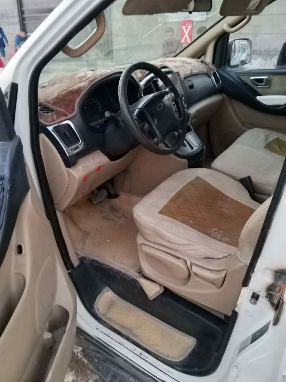 السلام عليكم شباب ستاركس موديل 9 محور مسكر اوتوماتيك سياره حلوه مال جني بس لاهل الجن السياره بيها رشات صبغ السياره من التبديل ومن الضربه ومن العلم الشرعي بابل القاسم ***********
