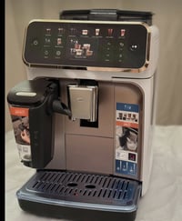 Philips 5500 • مستعمل شهرين • ضمان وكالة سنتين
