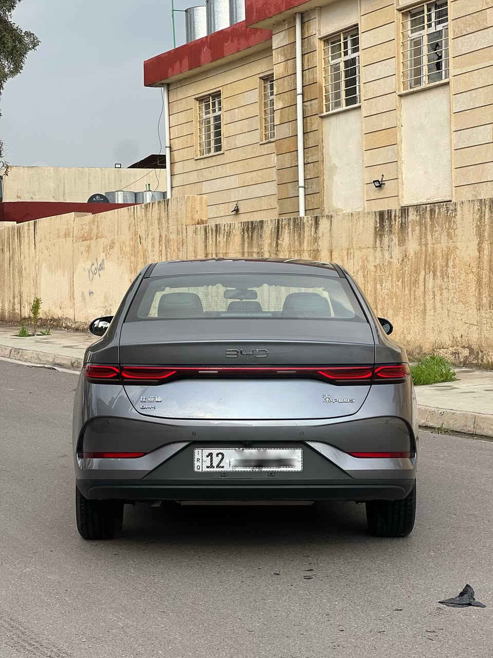 بي واي دي 
موديل٢٠٢٥
جن بلاص  
لون سمنتي داكن
رقم نينوى الدولي مشروع وطني
كفالة عامه من شخط وكلشي من دعامية للدعامية
وضع شركة
شحن وبانزين +شحن منزلي
فول اقتصاد 
ماشية١١ الف فقط
فول مواصفات بس بدون سلايت
ثلاث انظمة قيادة ايكو +نورمال+سبورت
حساس تاير بلشاشة
تحكم ستيرن جهتين 
كشنات جلد
تبريد ثلج
لايت كشاف  رينول وتحكم بمستوى الايت من شاشة
كامرة خلفيه دوارة
شاشة فول تحكم  مال تيسلة
تبريد قطعتين منفصل متغير مناخ
دخول ذكي بصمات بكل مكان
اوتو هولد
مانع انزلاق
شاحنتها الاصلية معاها
اشاير بلمري +كهرباء
السعر ١١٧ وبيها مجال للشراي
تواصل على الرقم 

***********
***********
