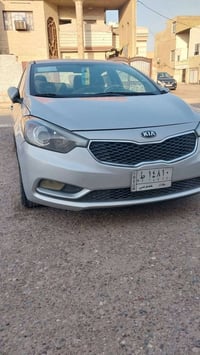 فورتي 2015 للبيع سيارة نضيفة  سونار مرفق بصور  امريكي   الموصفات ستيرن...