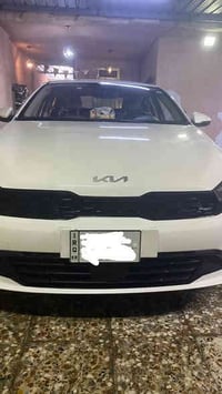 K3   موديل 2024  ماشية 30 ألف km  فول مواصفات  فتحة سقف  هاندبريك كهرب...